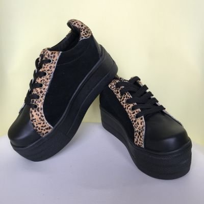 Zapatilla Dolce planta 5,5 cm negro liso reno chita